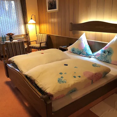 Cafe Gaestezimmer 3* Bullau