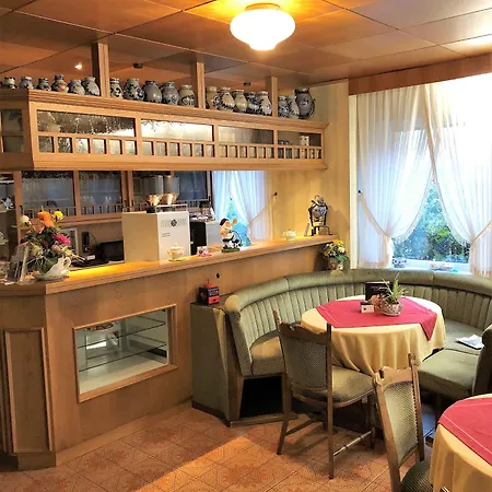 Cafe Gaestezimmer Bullau