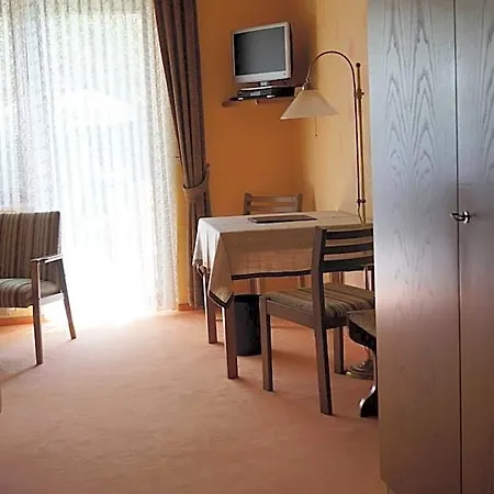 Cafe Gästezimmer 3*