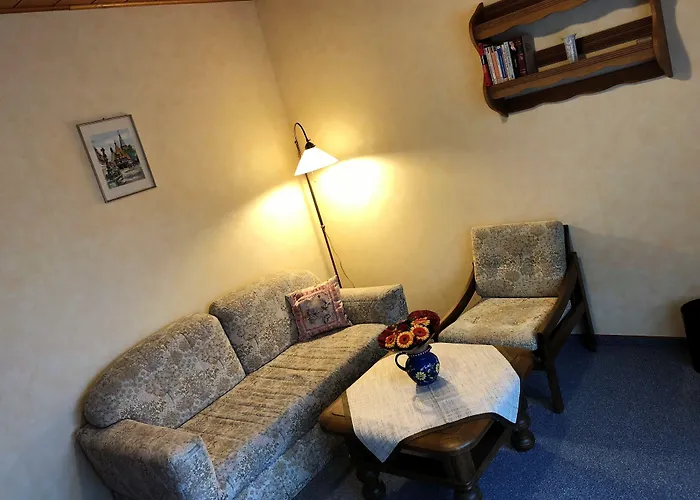 Hotel Cafe Gaestezimmer 3*