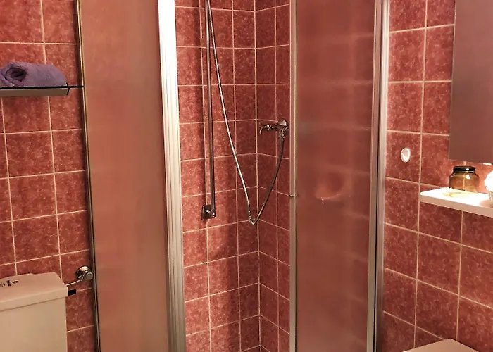 Hotel Cafe Gaestezimmer Bullau